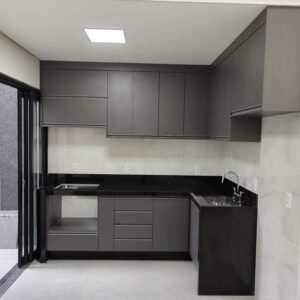 Cozinha Planejada em Preto Extra