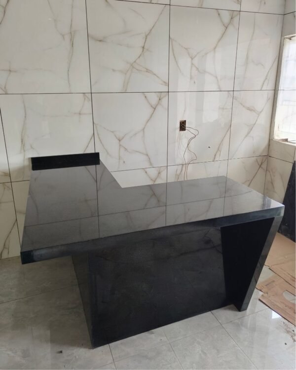 Bancada em Granito Preto Extra — foto 1