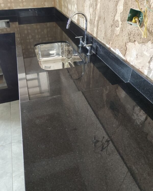 Cozinha em Preto Extra Polido — foto 1